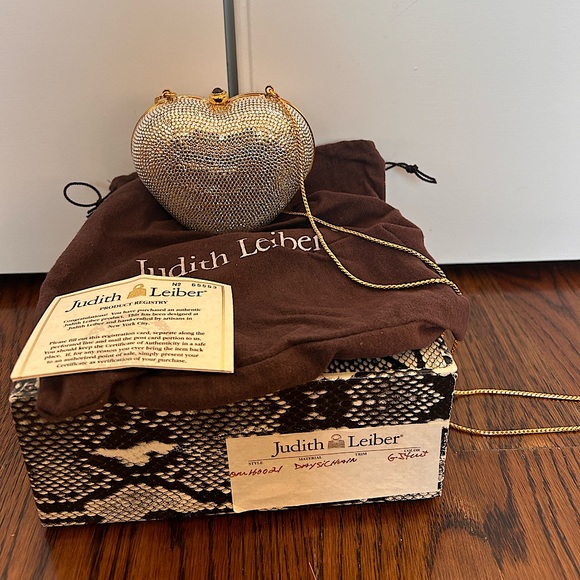 Judith Lieber Swarovski crystal gold heart Minaudiere evening bag - Picture 2 of 10